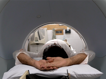 ctscan-performing